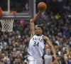 Vlotte overwinning voor Milwaukee Bucks, triple-double voor jong toptalent van Oklahoma City Thunder 