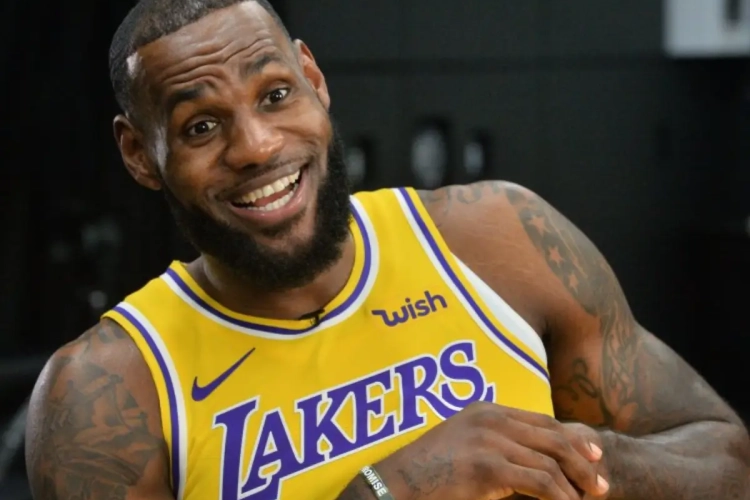 🎥 Fantastisch uitrapport Lakers blijft ook in topaffiche overeind dankzij LeBron James